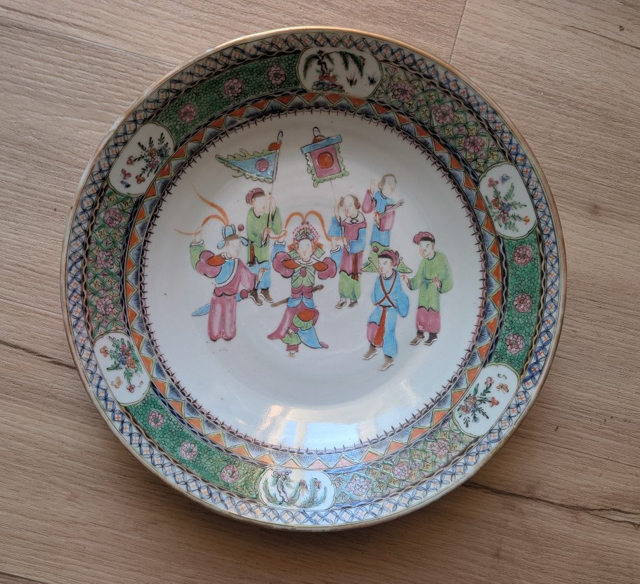 Pair Of Qing Dynasty Canton Porcelain Plates