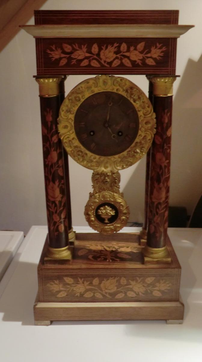 Pendule Marquetee Charles X