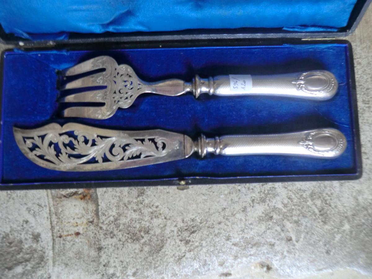 Couverts En Argent Dans Leur Coffret