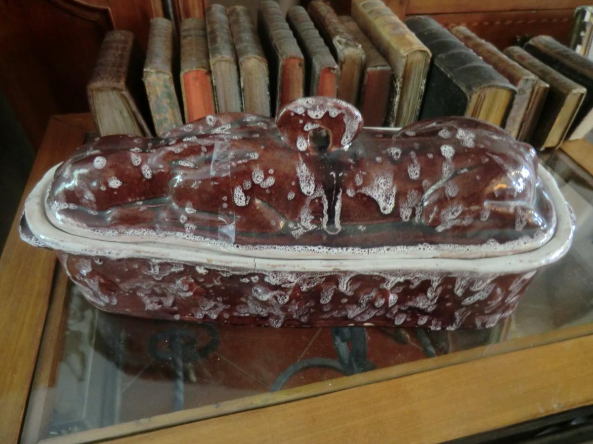 Gîte à Lièvre En Faience