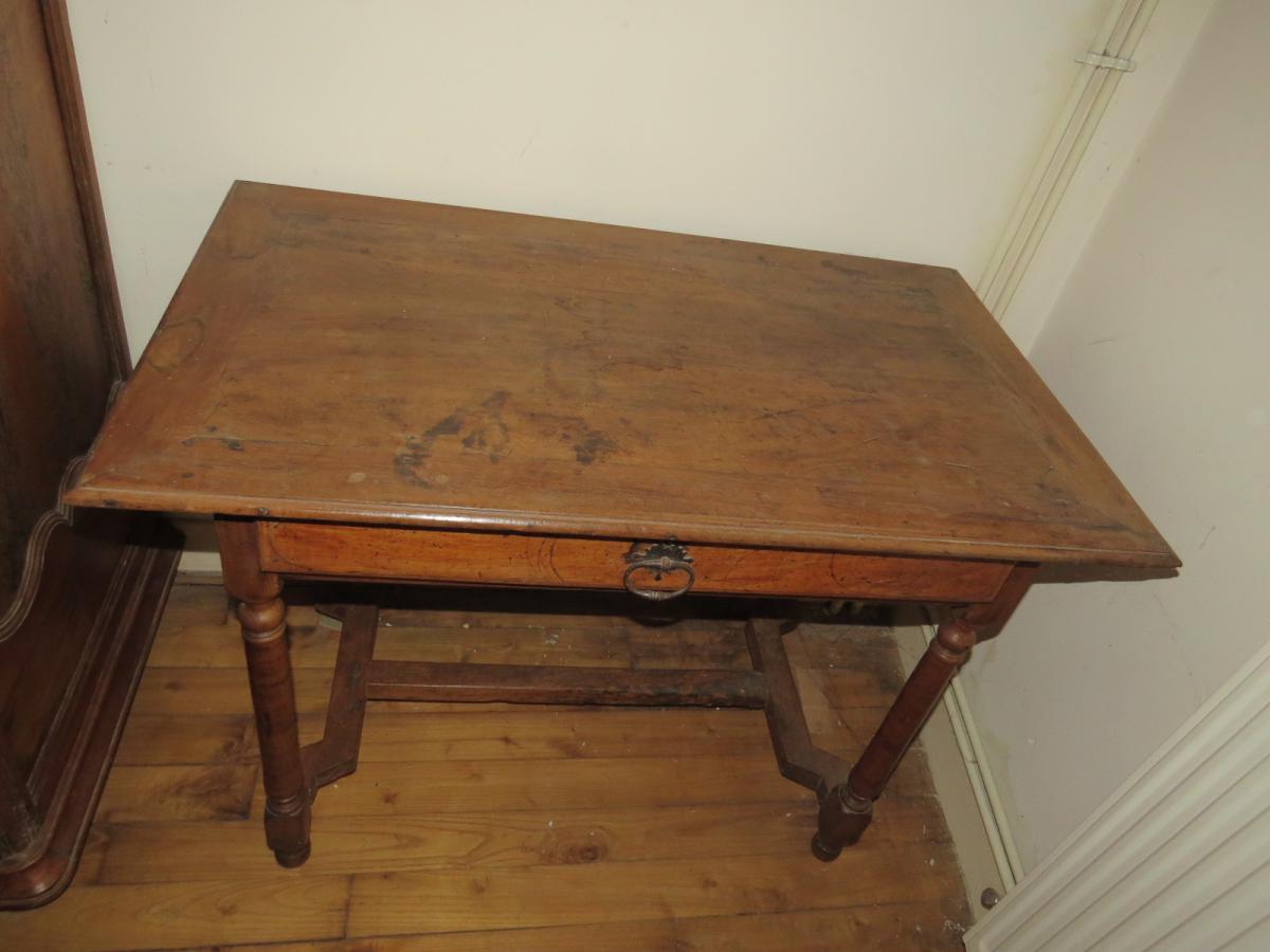 Table In Walnut Period Louis 13-photo-3
