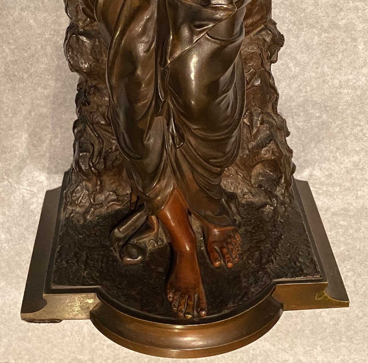 Bronze Sculpture Young Woman Draped On A Rock Signed Maclean-photo-3