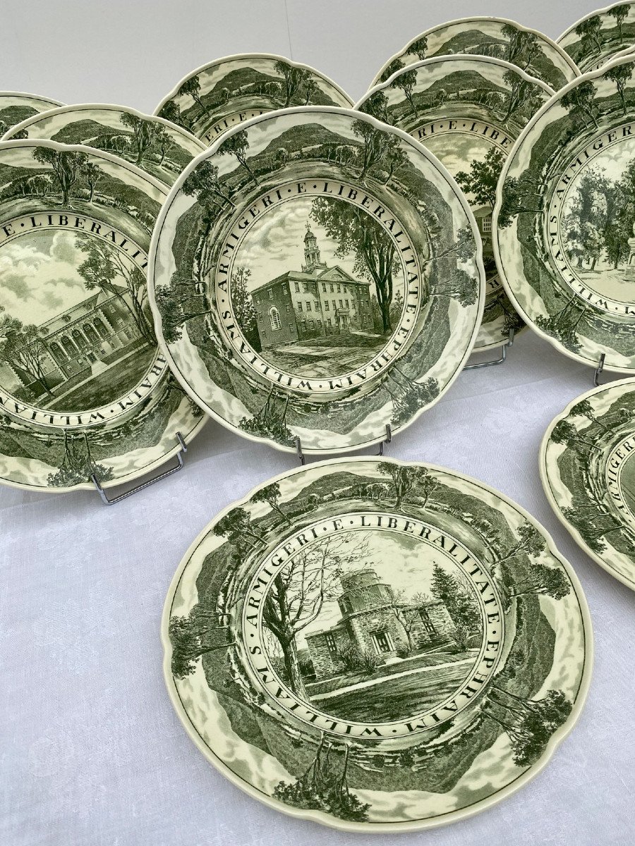 12 Assiettes Wedgwood, Commémoratives,  Williams College.-photo-2
