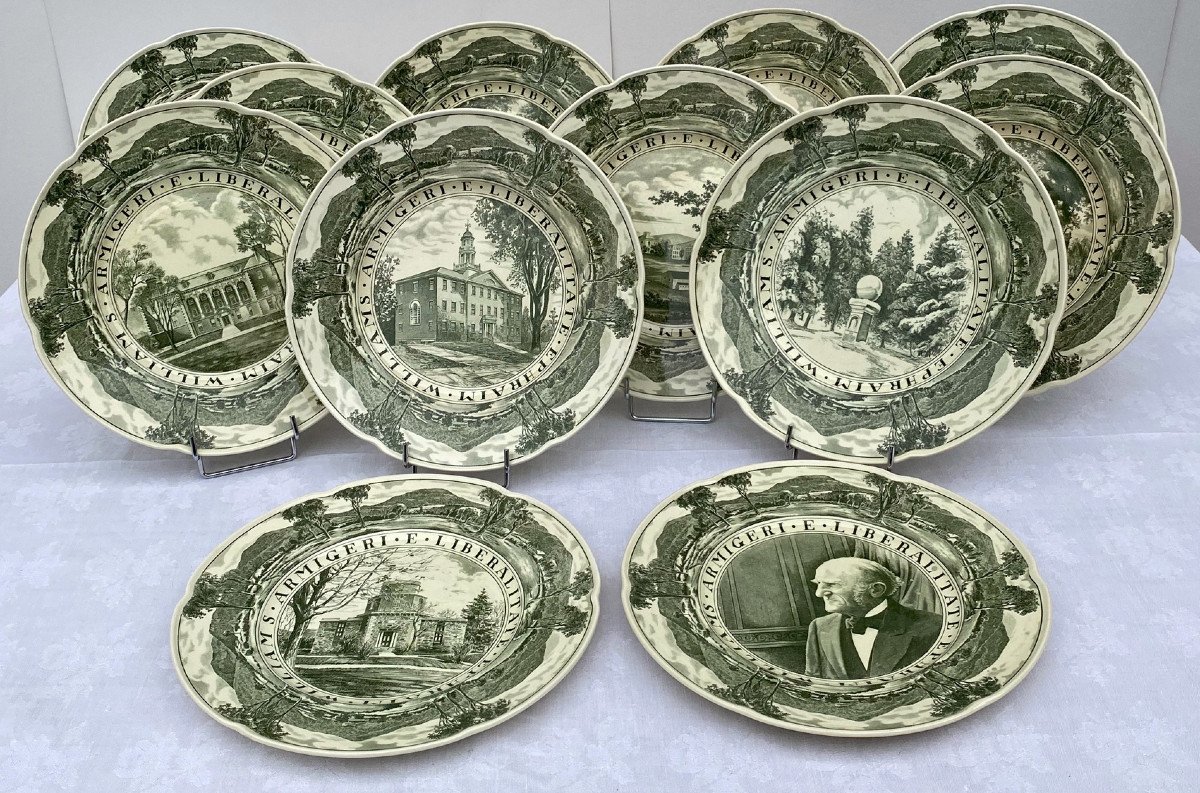 12 Assiettes Wedgwood, Commémoratives,  Williams College.