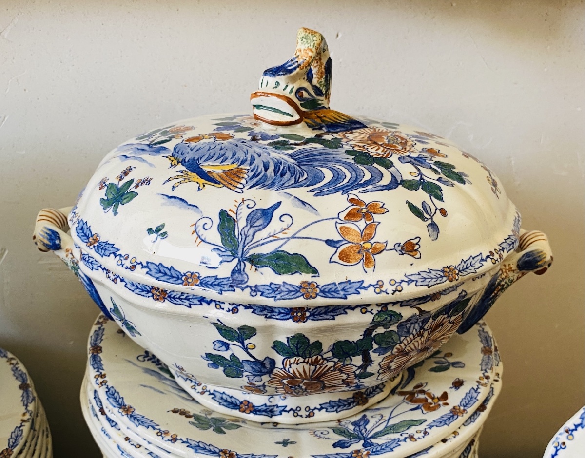 Gien Earthenware Dinner Service, "rooster And Peonies," With Dauphin-style Handles. 19th Century (104 Pieces)-photo-3