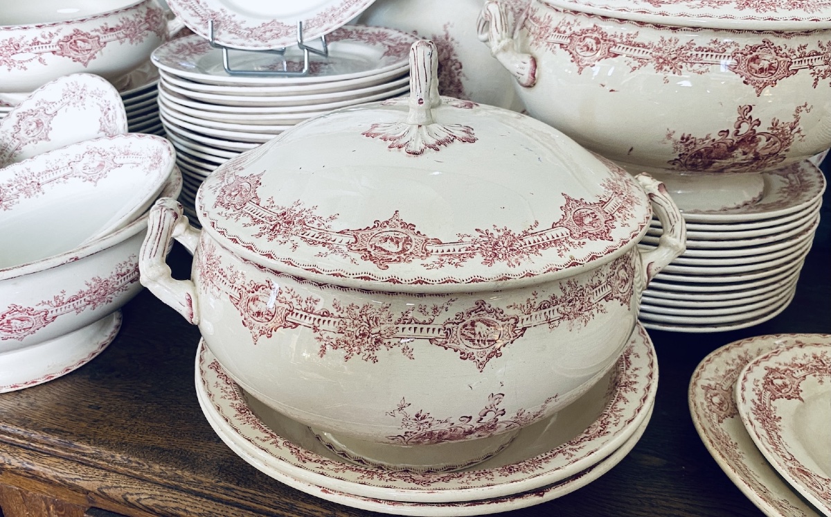 Service en faïence fine, Creil et Montereau, modèle Watteau, 108 pièces, fin XIXe siècle.-photo-5