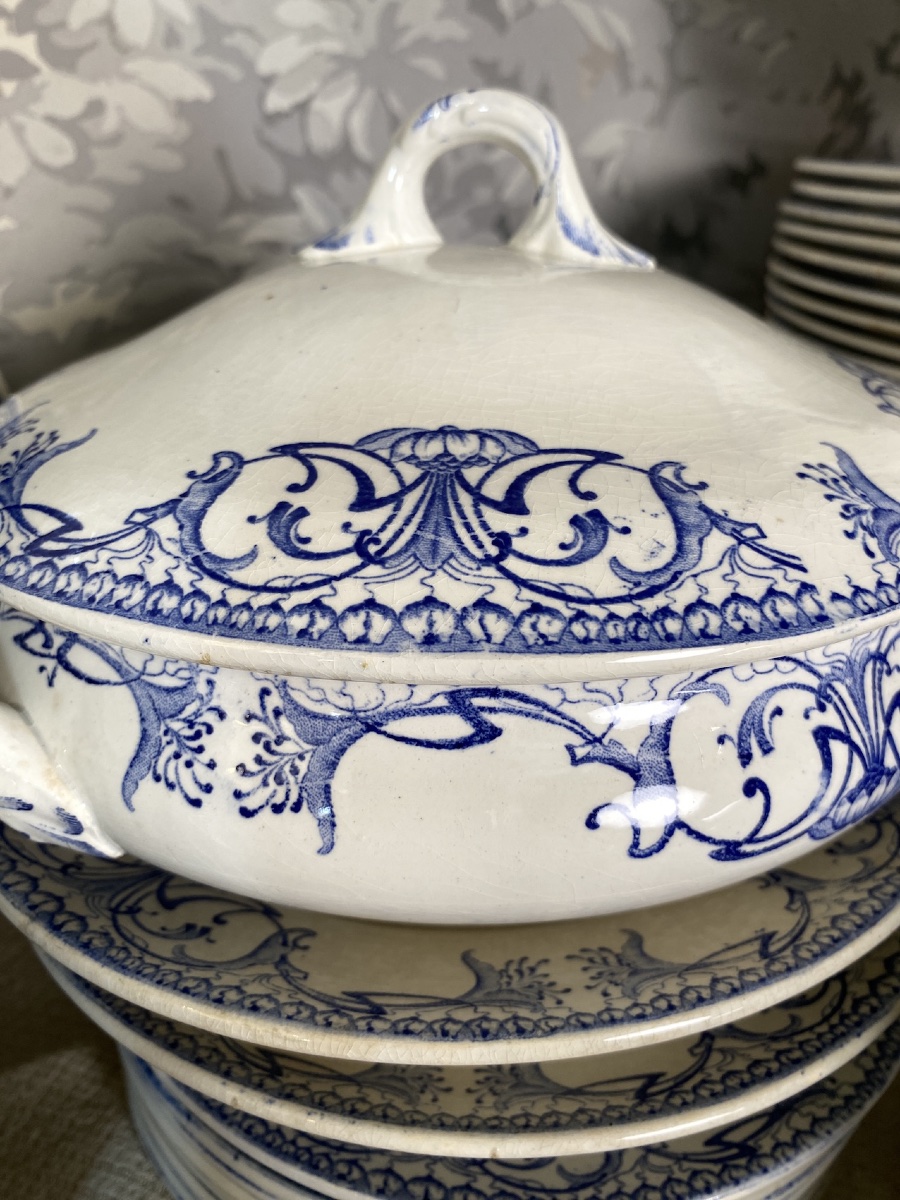 Digoin And Sarreguemines Earthenware Dinnerware Set, Arno Model-photo-3