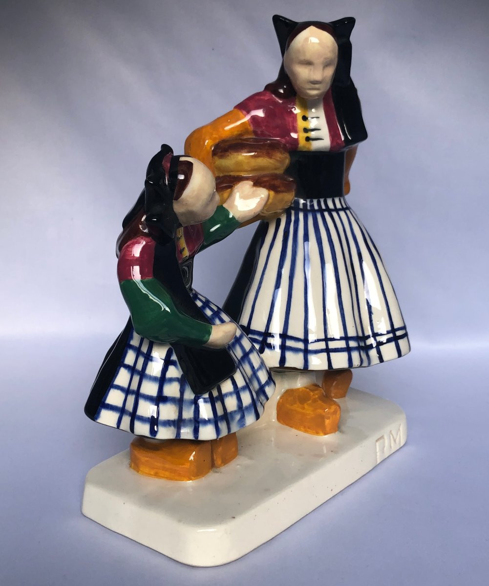 Ouessant Women With Loaves Of Bread - Robert Micheau-vernez - Henriot Factory - Brittany-photo-3