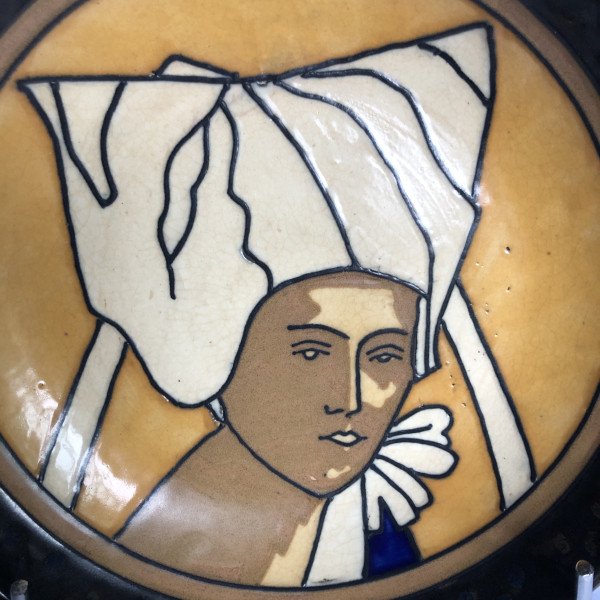Bowl With Portrait Of A Woman From Plougastel By Odetta - Quimper Earthenware-photo-2