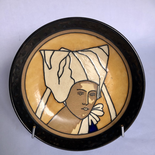 Bowl With Portrait Of A Woman From Plougastel By Odetta - Quimper Earthenware