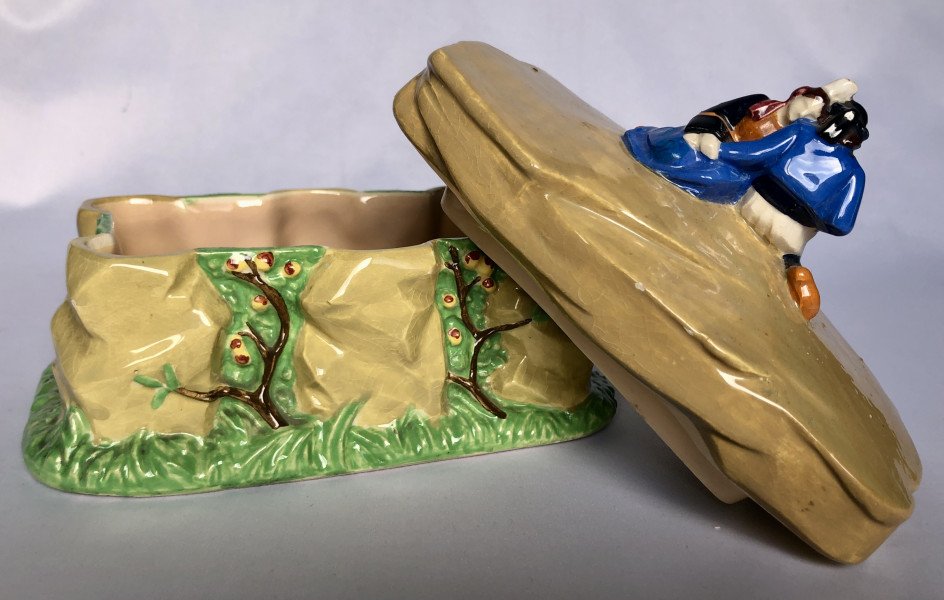 Decorative Box Depicting Lovers On A Dolmen By Charles Maillard—henriot Manufactory—brittany-photo-3