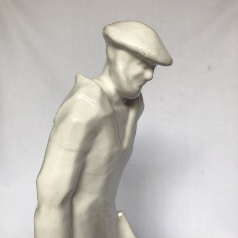 "the Man With The Stripes" By Mathurin Méheut—henriot Manufactory—brittany-photo-2
