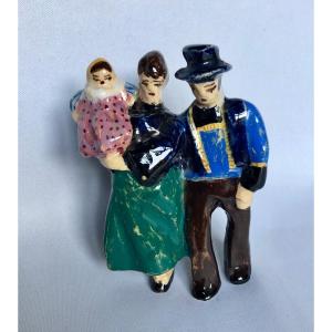 Rare couple de quimpérois et leur enfant - Jim Sevellec - Manufacture Henriot - Bretagne