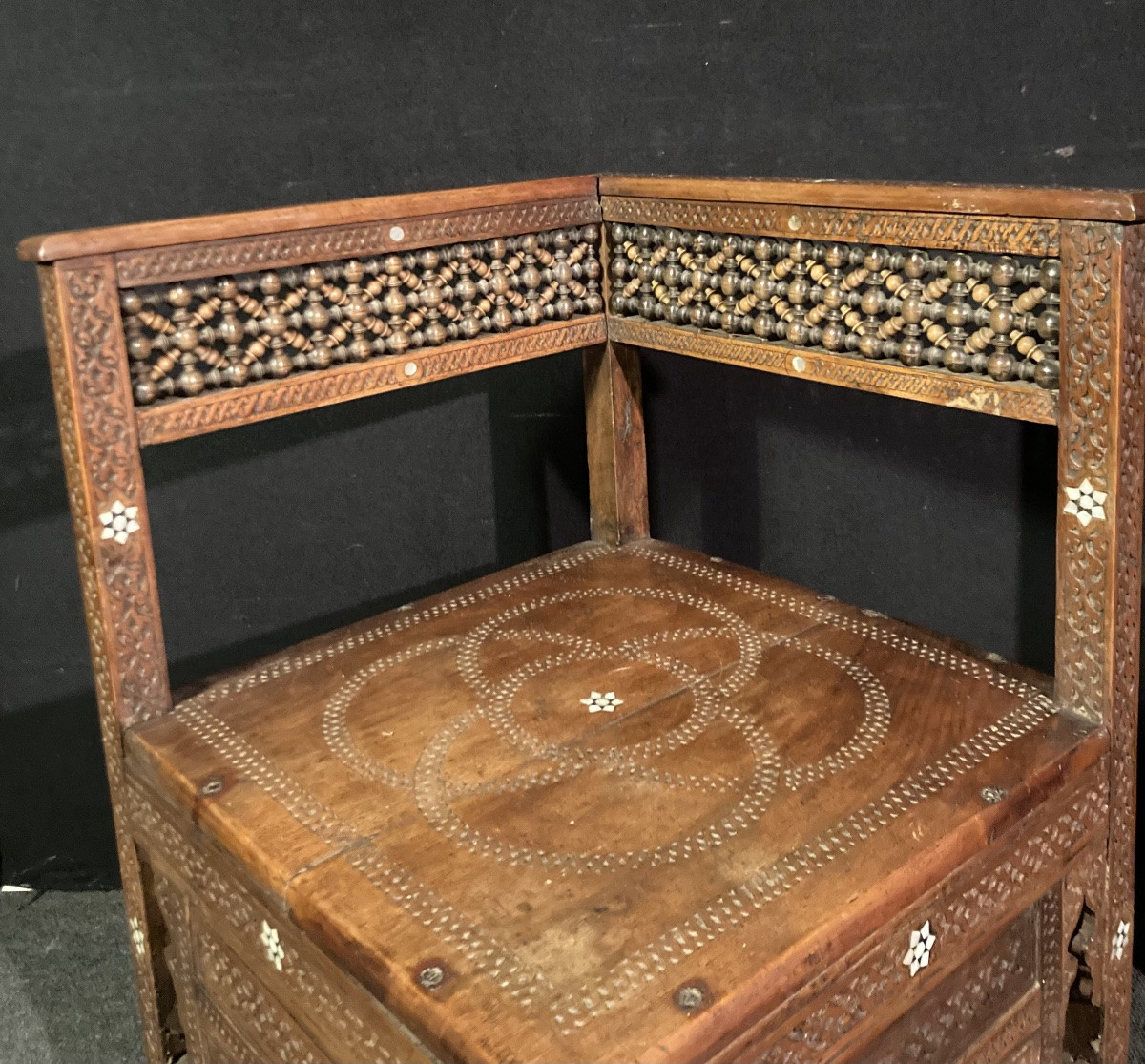 Paire de sièges d’angle Syriens début XX éme siècle -photo-3