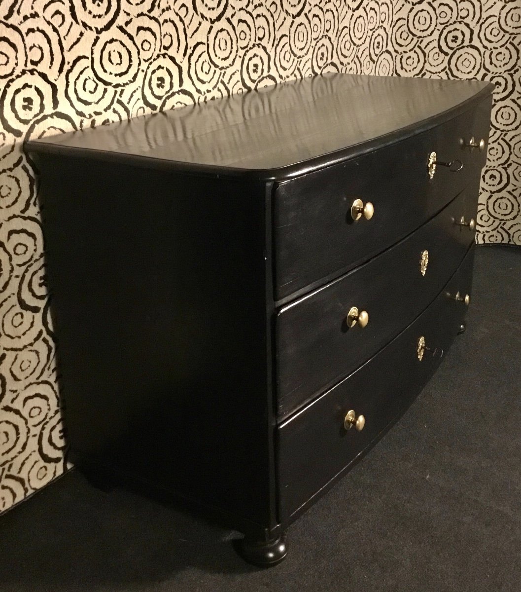 18th Century Lacquered Commode-photo-2