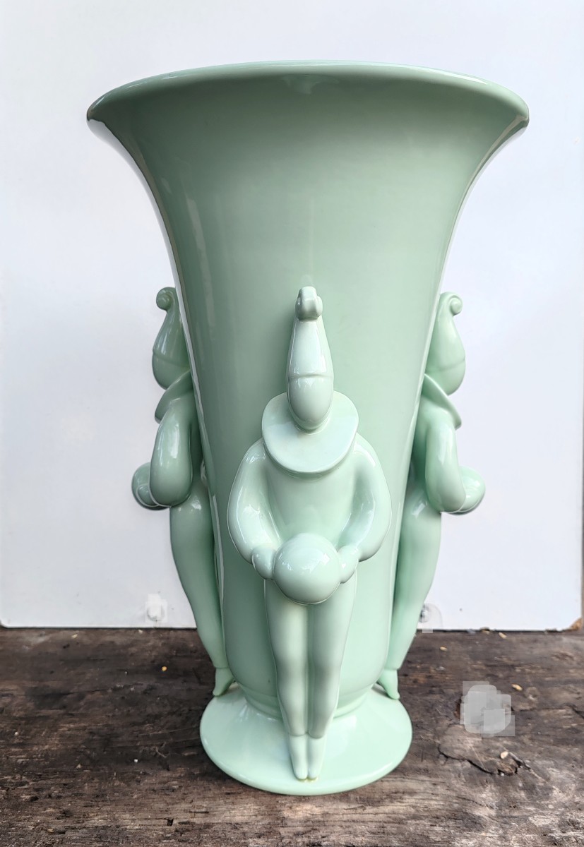 Grand vase « celadon » signé Jean Boggio et édité par Les Héritiers XX ème