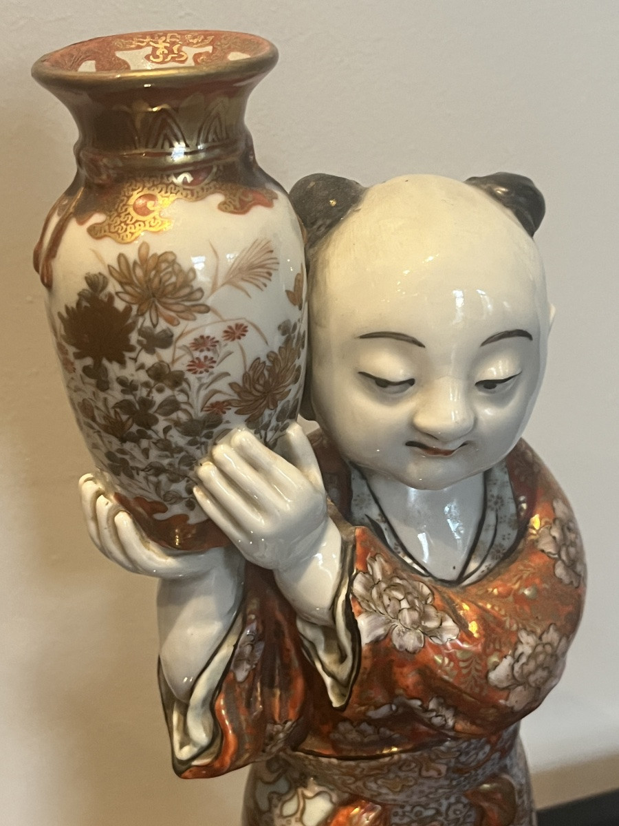 Belle figurine Japonaise  d époque Meiji tardif dans le goût kutani -photo-2