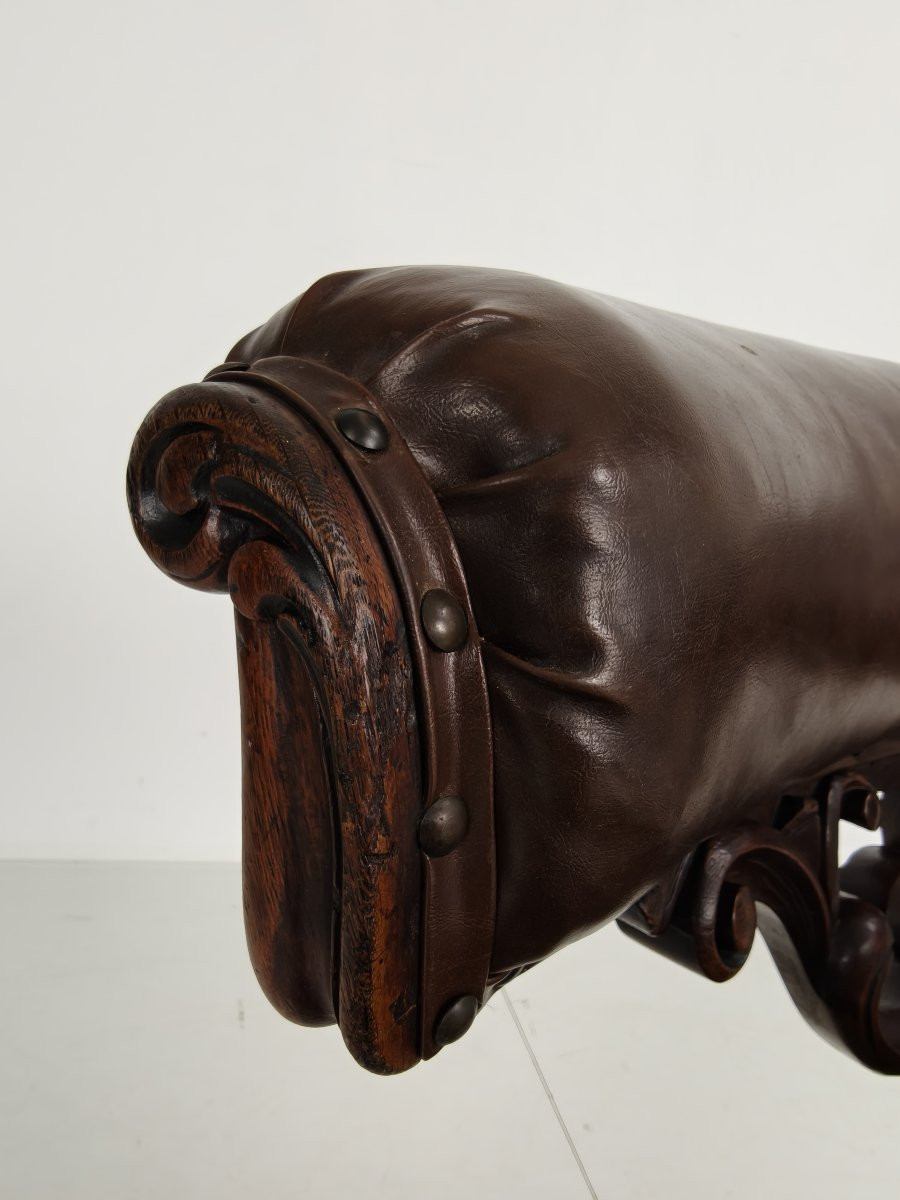 Fauteuil ancien en cuir de Robson & Son – Bois sculpté et roulettes, Newcastle-photo-3