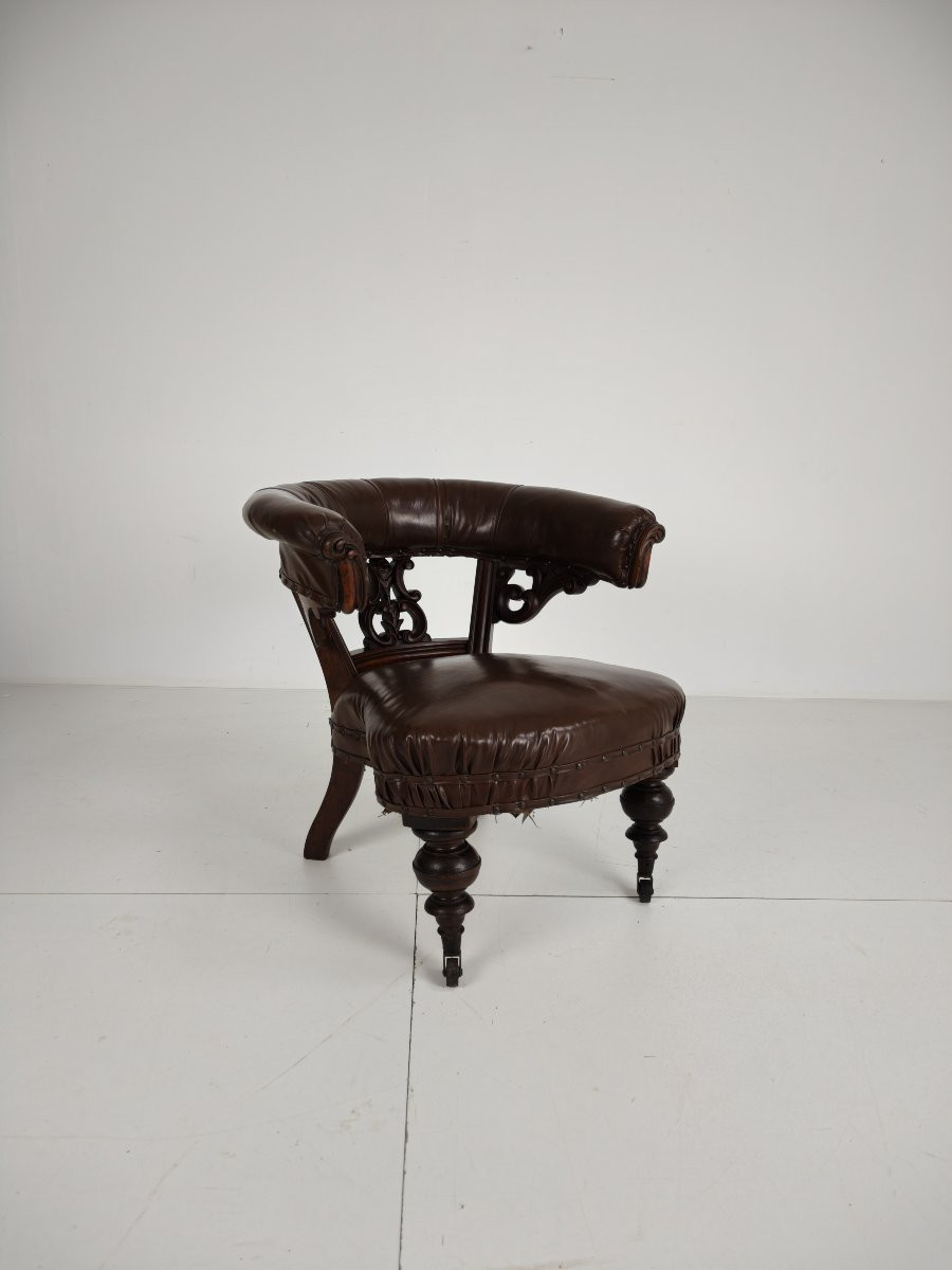 Fauteuil ancien en cuir de Robson & Son – Bois sculpté et roulettes, Newcastle-photo-1