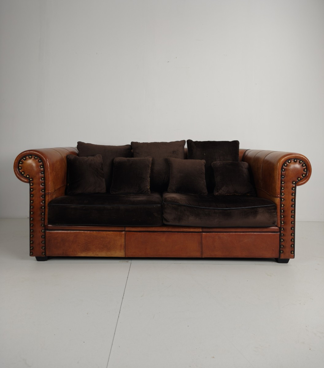 Luxury Handmade Sheepskin 2.5-seater Sofa – By Lounge Atelier