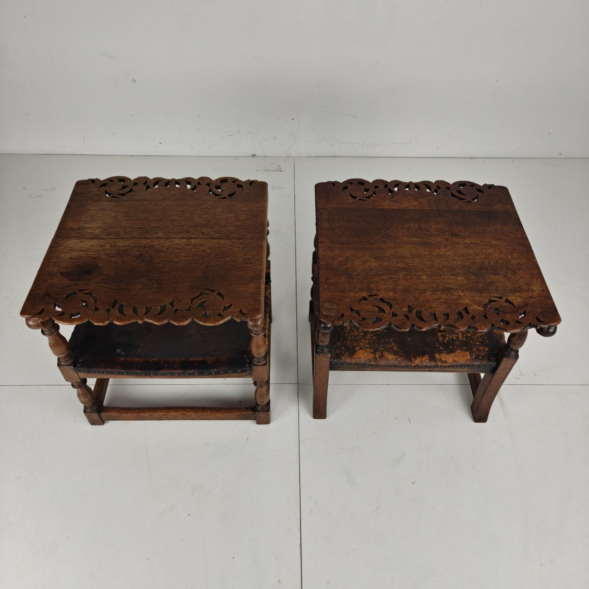 Pair Of Antique English Jacobean Monk's Armchairs And Tables, By F. Parker & Sons-photo-5