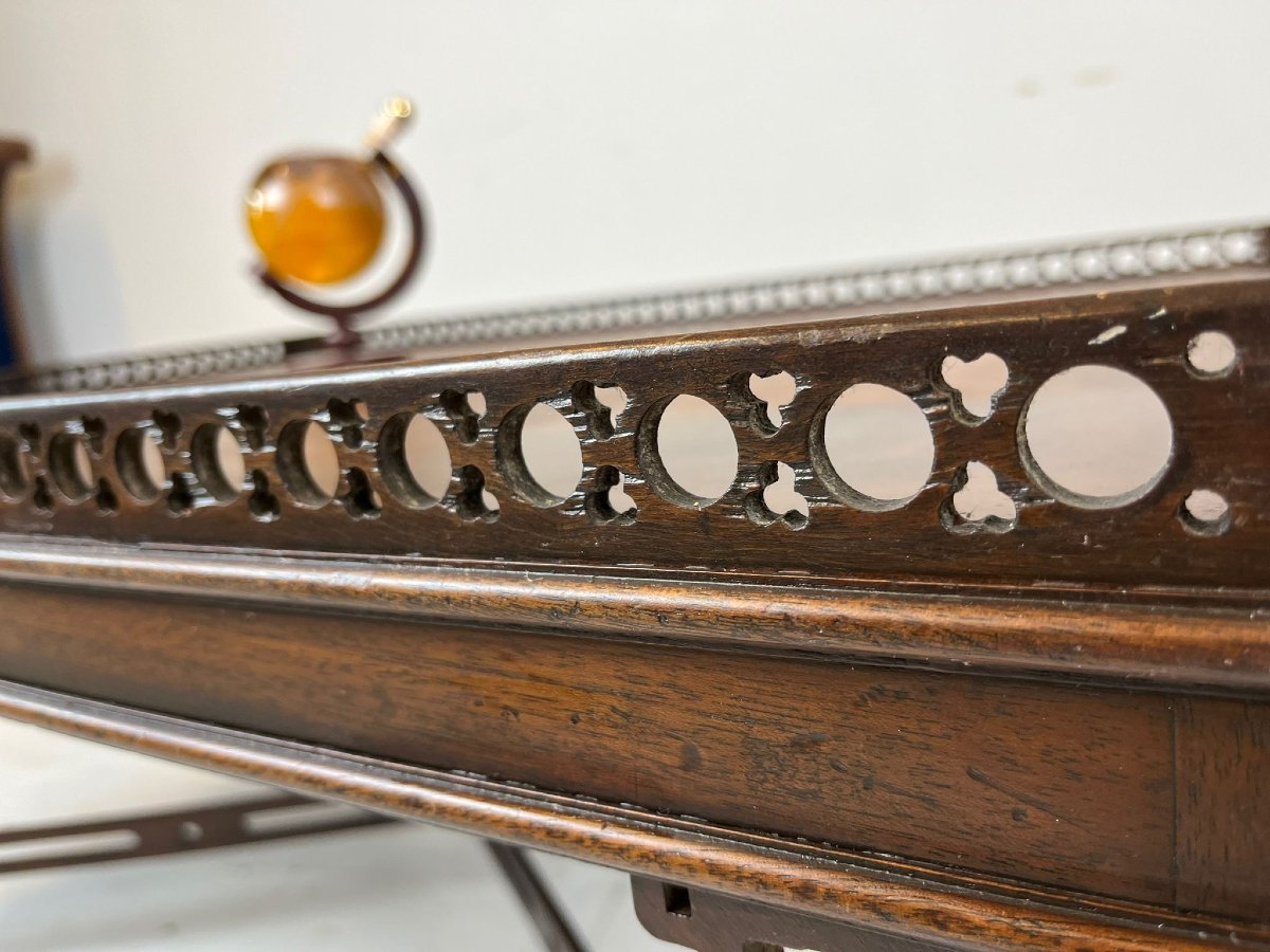 Mahogany Chinese Chippendale Style Cocktail Table-photo-1