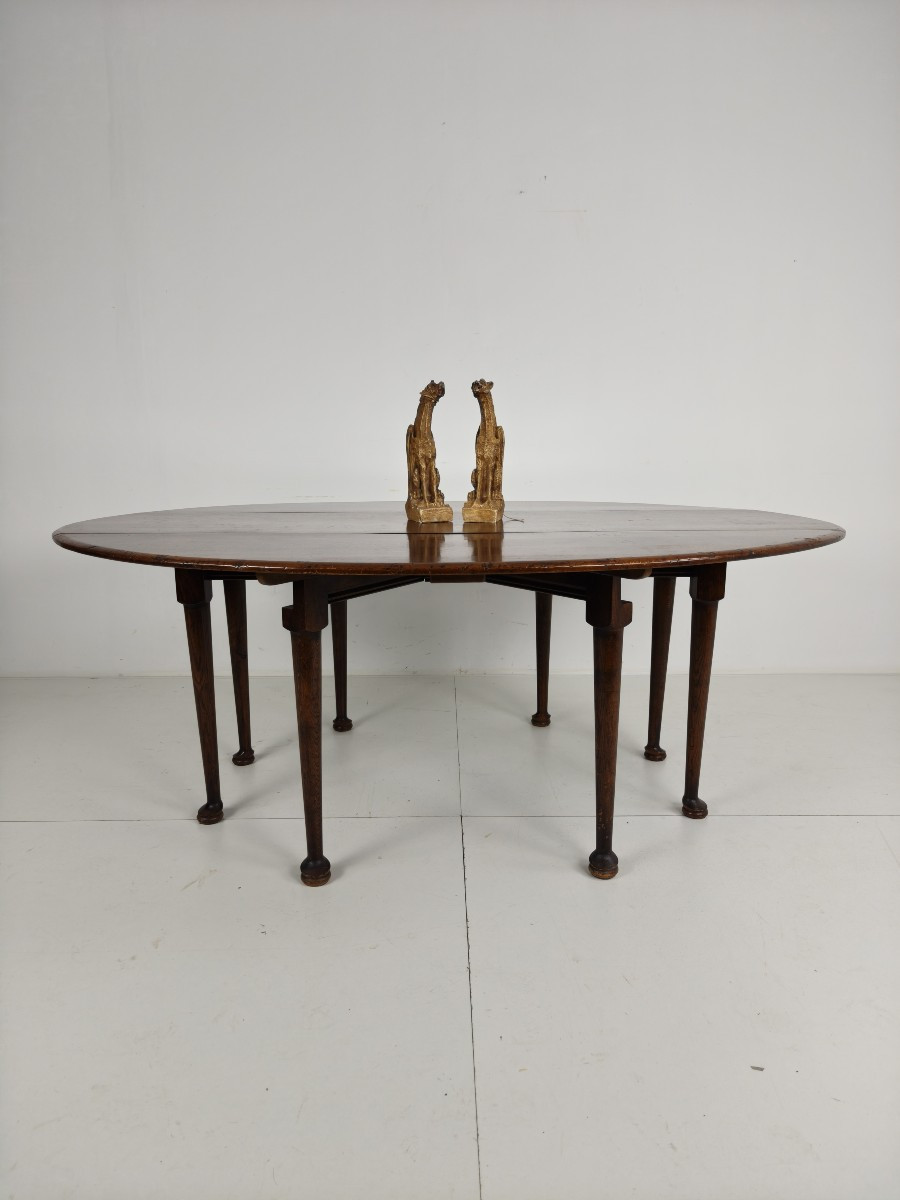 Antique English Folding Dining Table - Victorian Style - 8 Legs - Oval Shape