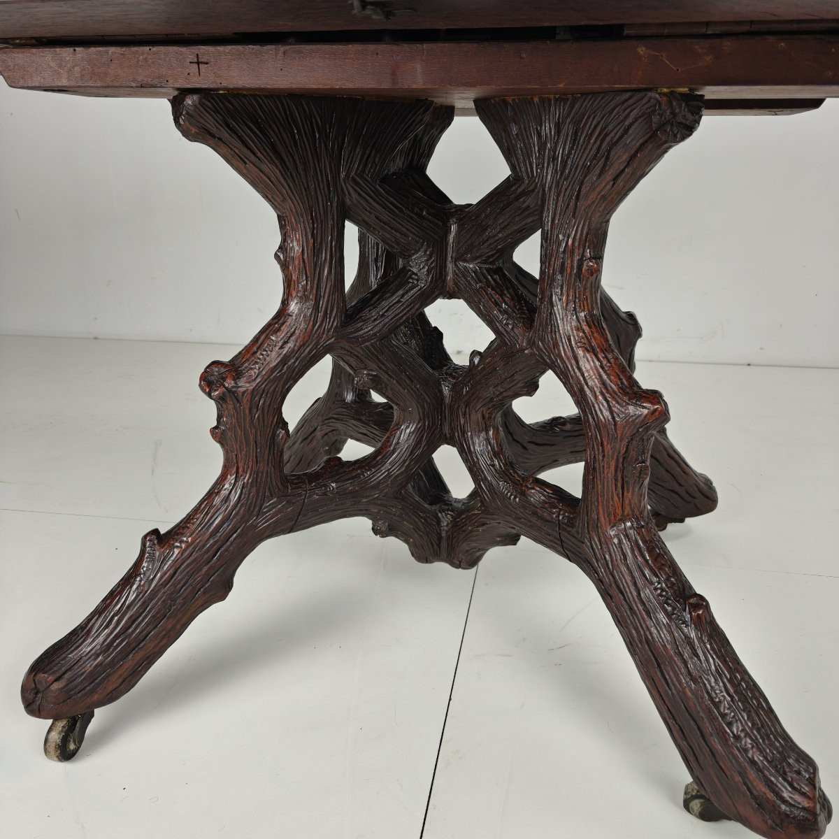 Table Centrale Forêt-Noire par Matthijs Horrix pour Horrix Den Haag, 1890s-photo-2