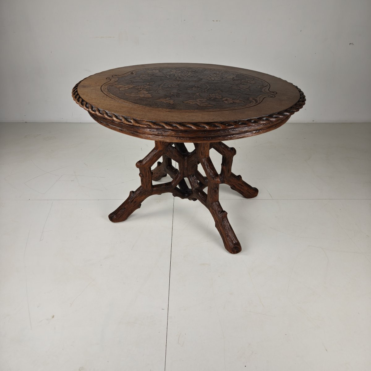 Table de salle à manger de style Forêt-Noire par Horrix – vers 1880-photo-2