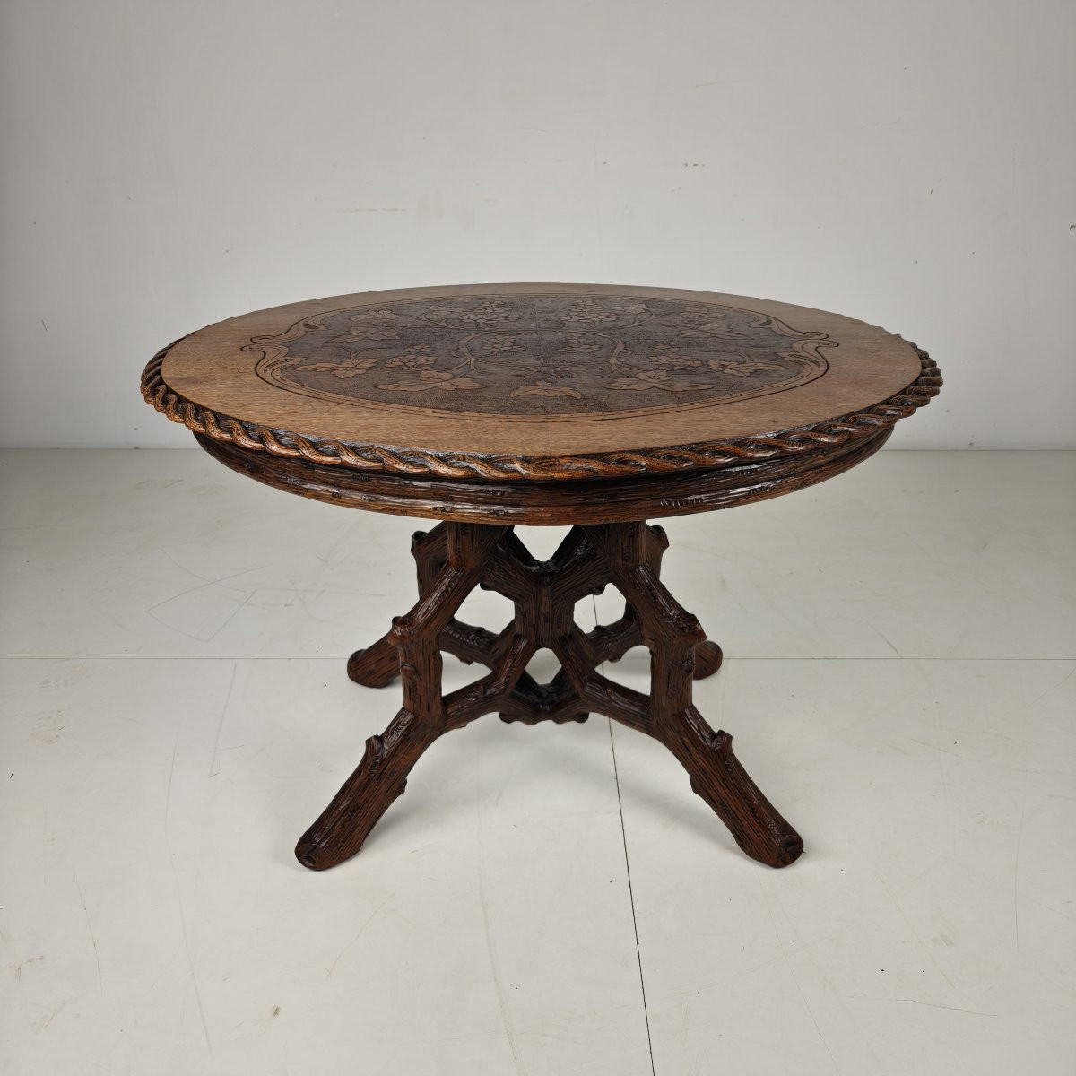Table de salle à manger de style Forêt-Noire par Horrix – vers 1880-photo-8