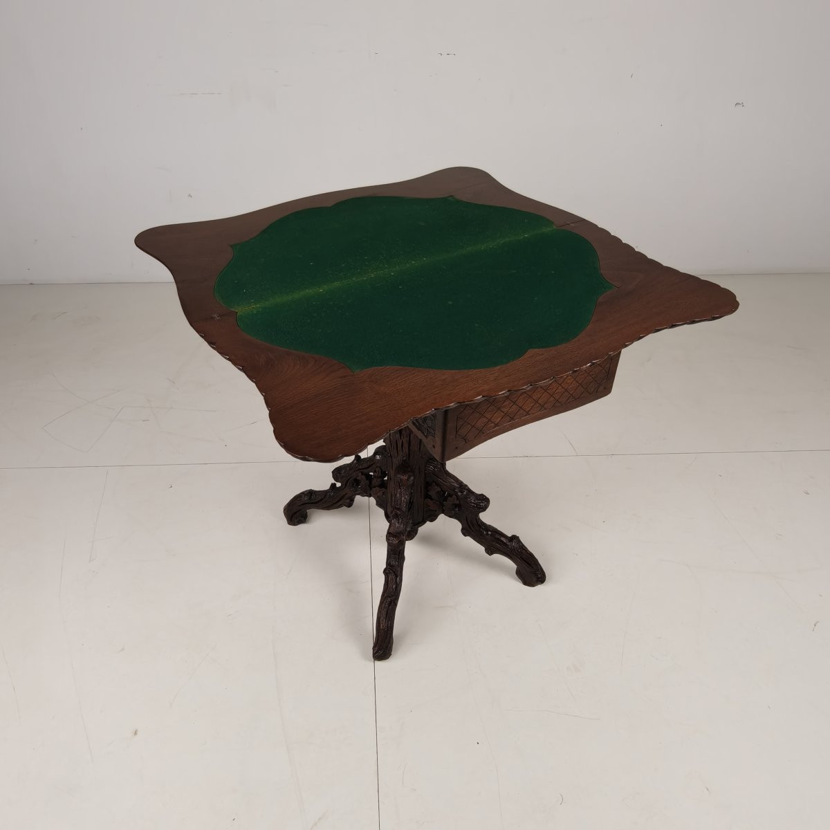 Table de jeu Forêt-Noire par Horrix – 1880-photo-6