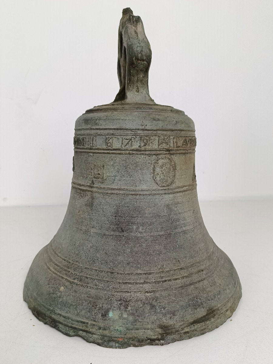 Antique Church Bell, Year 1679-photo-3