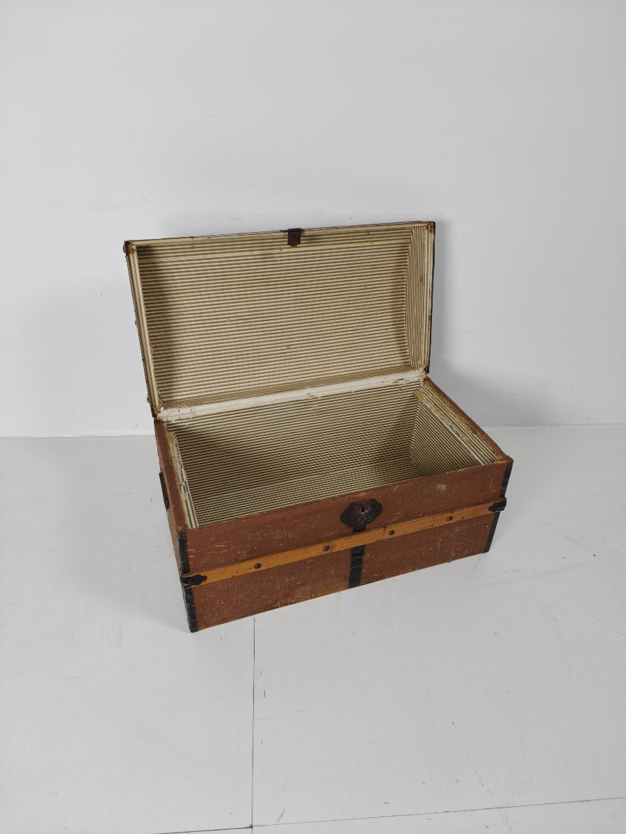 Vintage Suitcase-photo-1