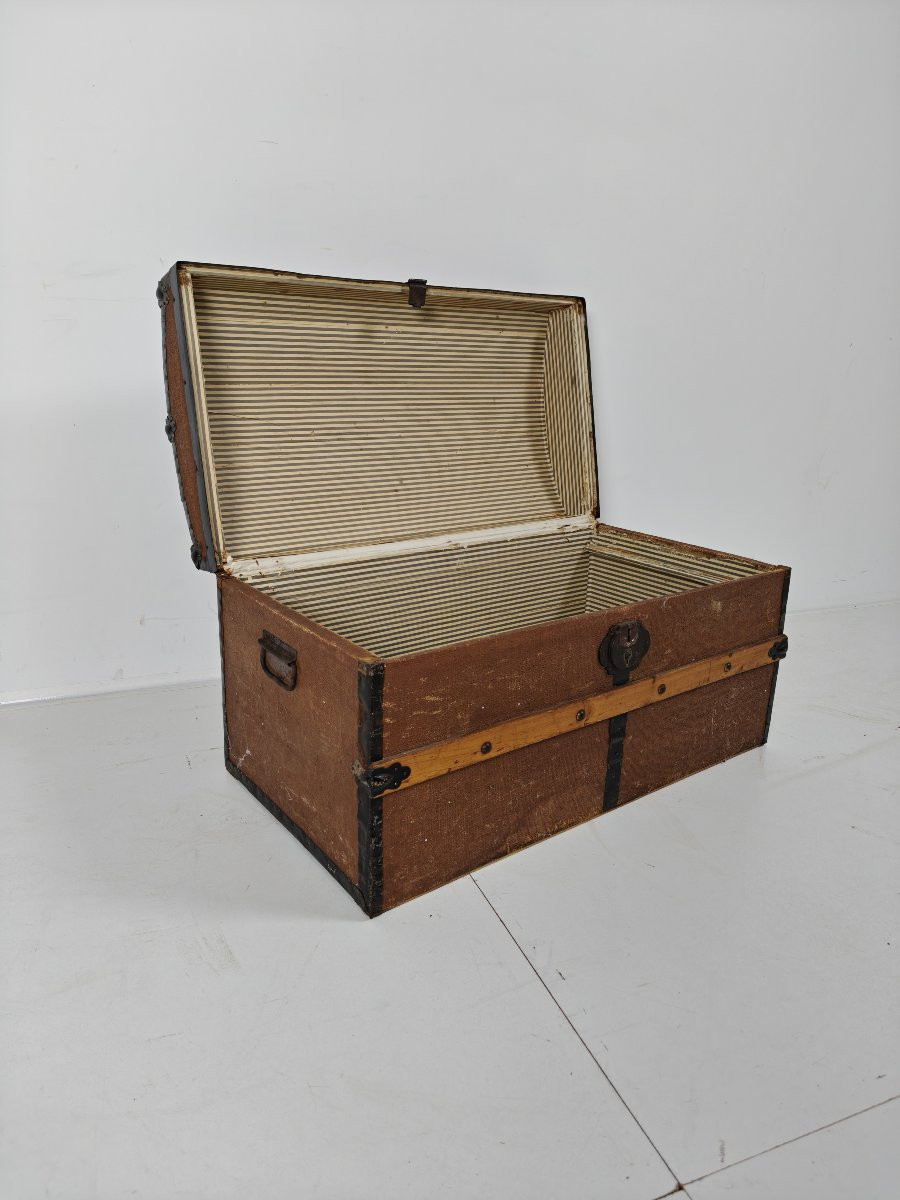 Vintage Suitcase-photo-2
