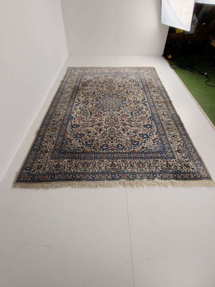 Hand-knotted Persian Nain Rug-photo-2