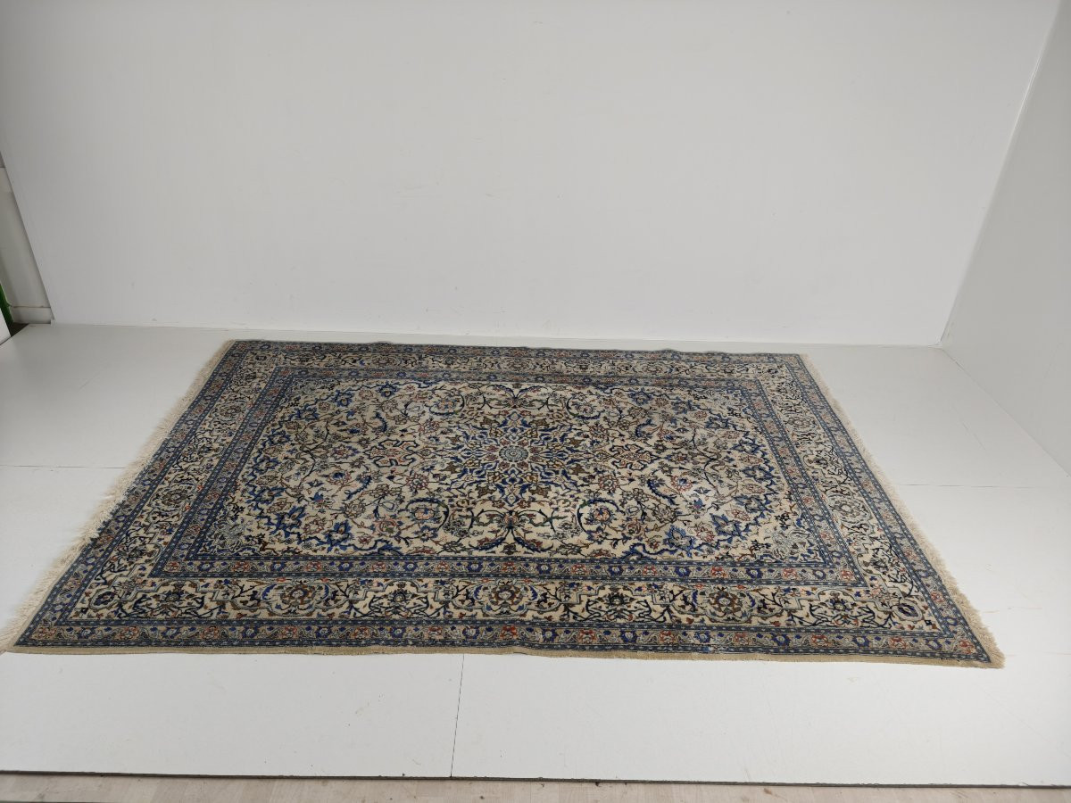 Hand-knotted Persian Nain Rug-photo-6