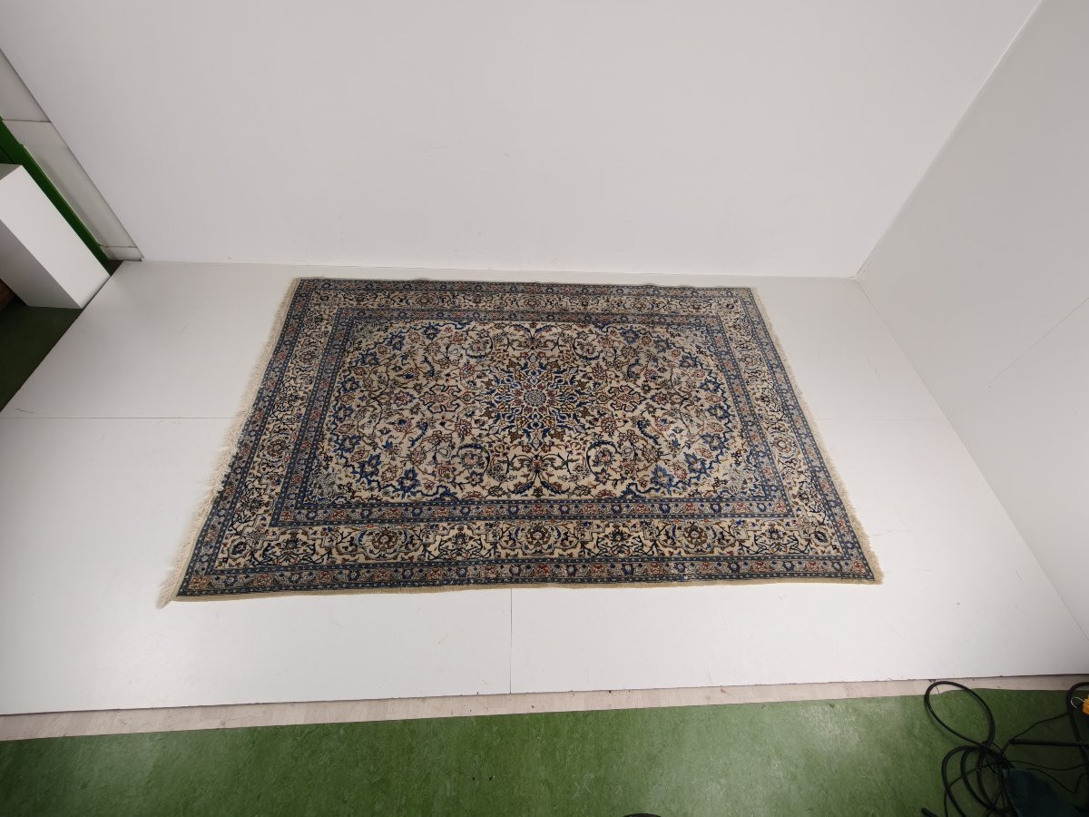 Hand-knotted Persian Nain Rug-photo-7
