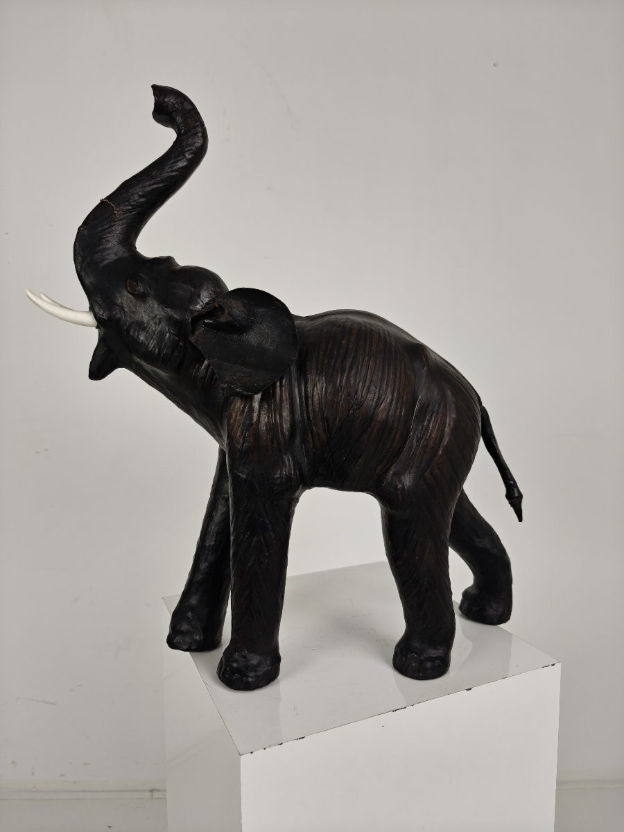 Vintage Leather Elephant Sculpture - Mid 20th Century-photo-1