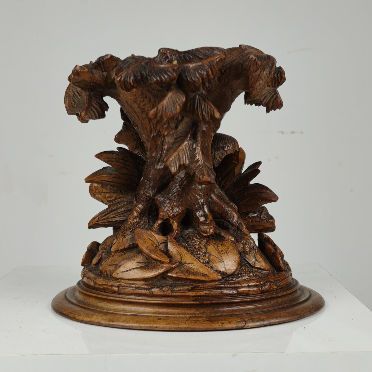 Hand-carved Deer Sculpture From The Black Forest, Dating From The 19th Century.-photo-1