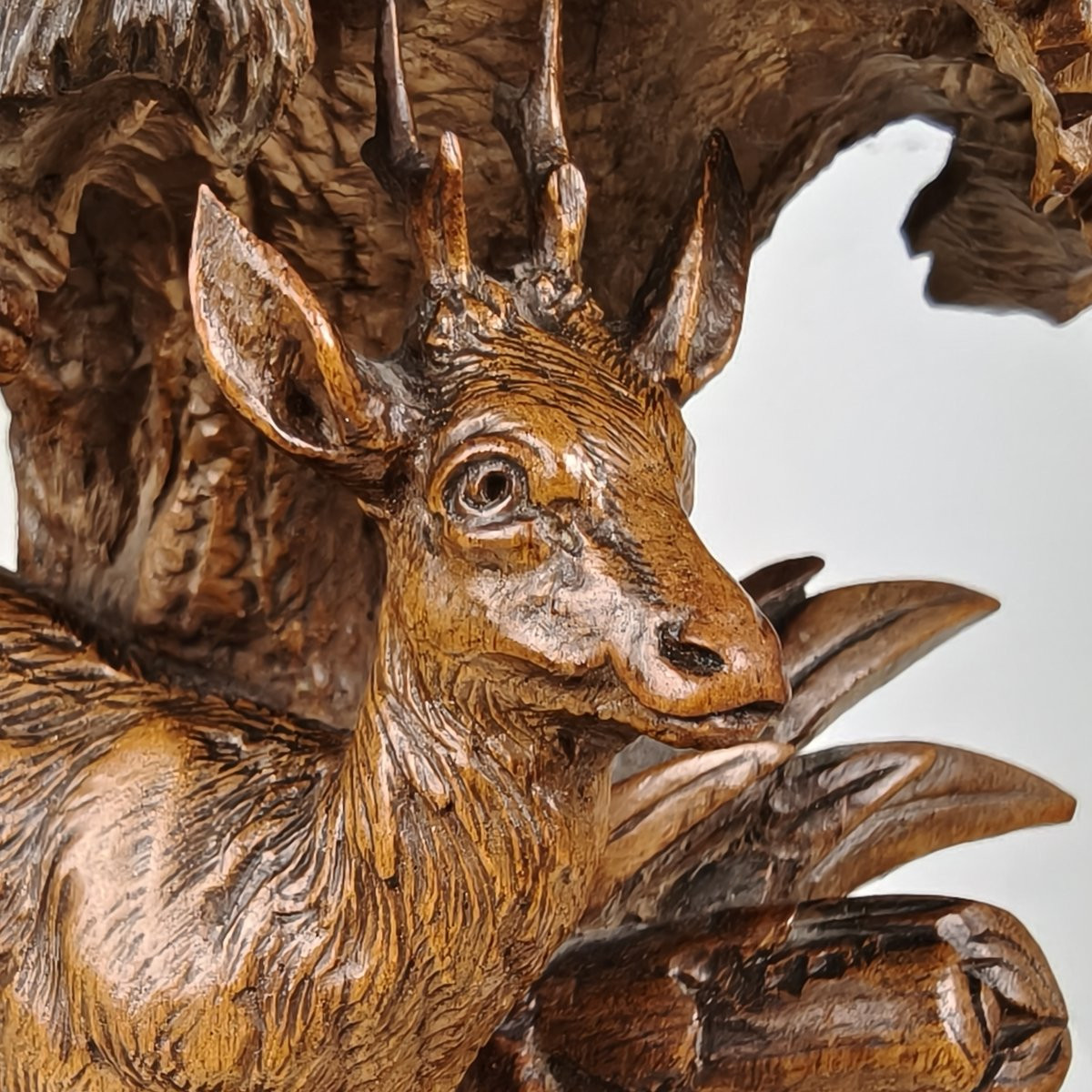 Hand-carved Deer Sculpture From The Black Forest, Dating From The 19th Century.-photo-2