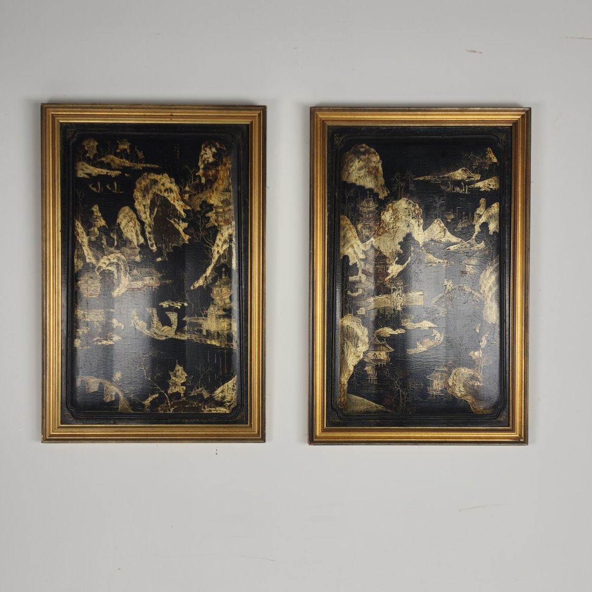 Pair Of 19th Century Chinoiserie Panels In Gilded Frames.-photo-2