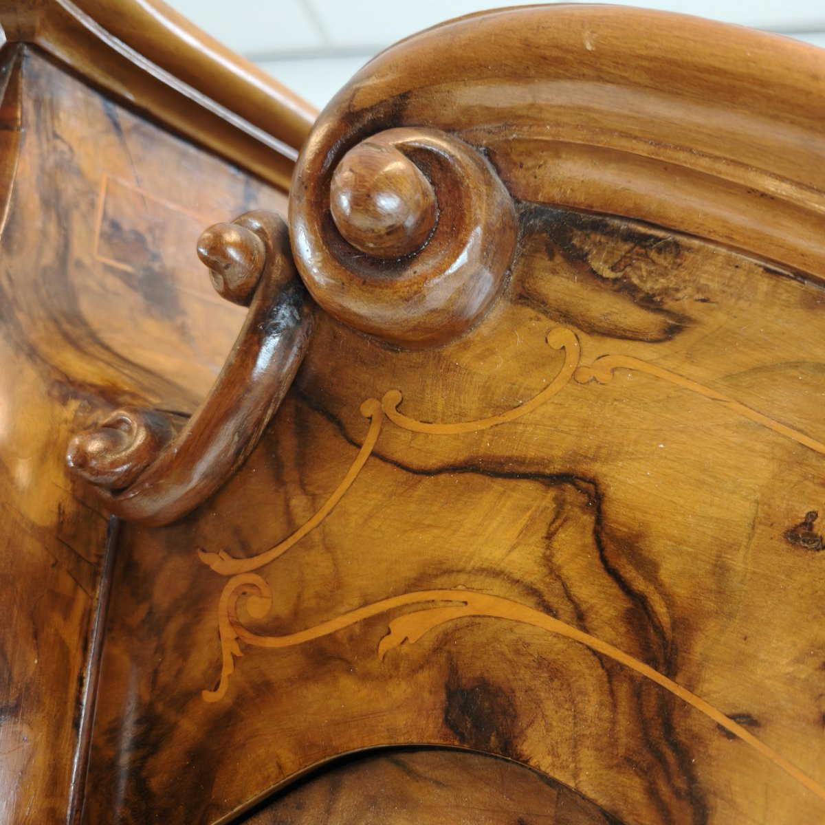 Grande Armoire / Armoire Italienne Antique – Ronce de Noyer, Forme Bombé-photo-6