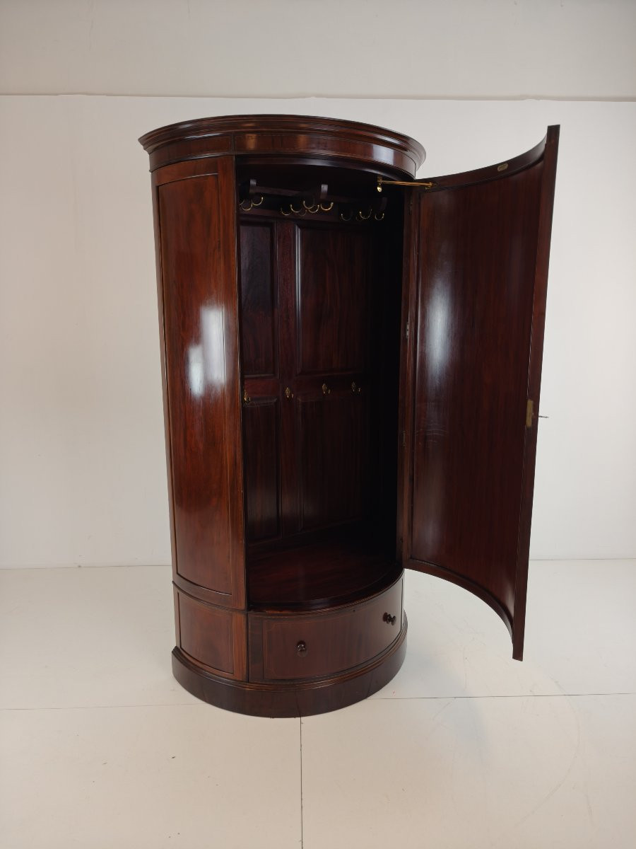 Edwardian Mahogany Curved-front Armoire By Maple & Co.-photo-3