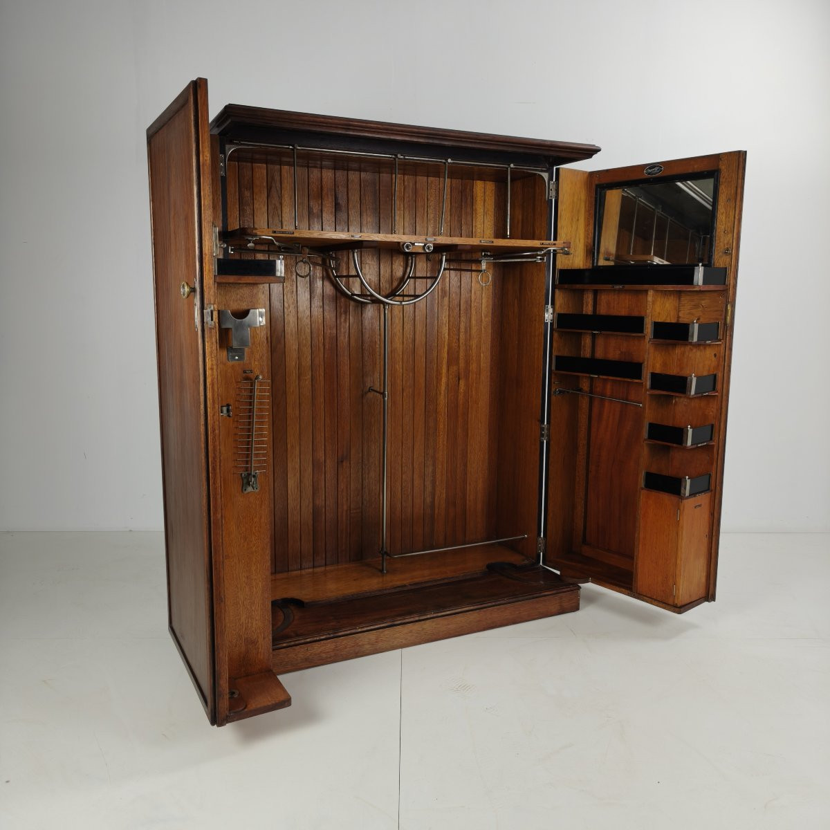 Armoire de gentleman Art Déco Compacton – 1920-photo-2