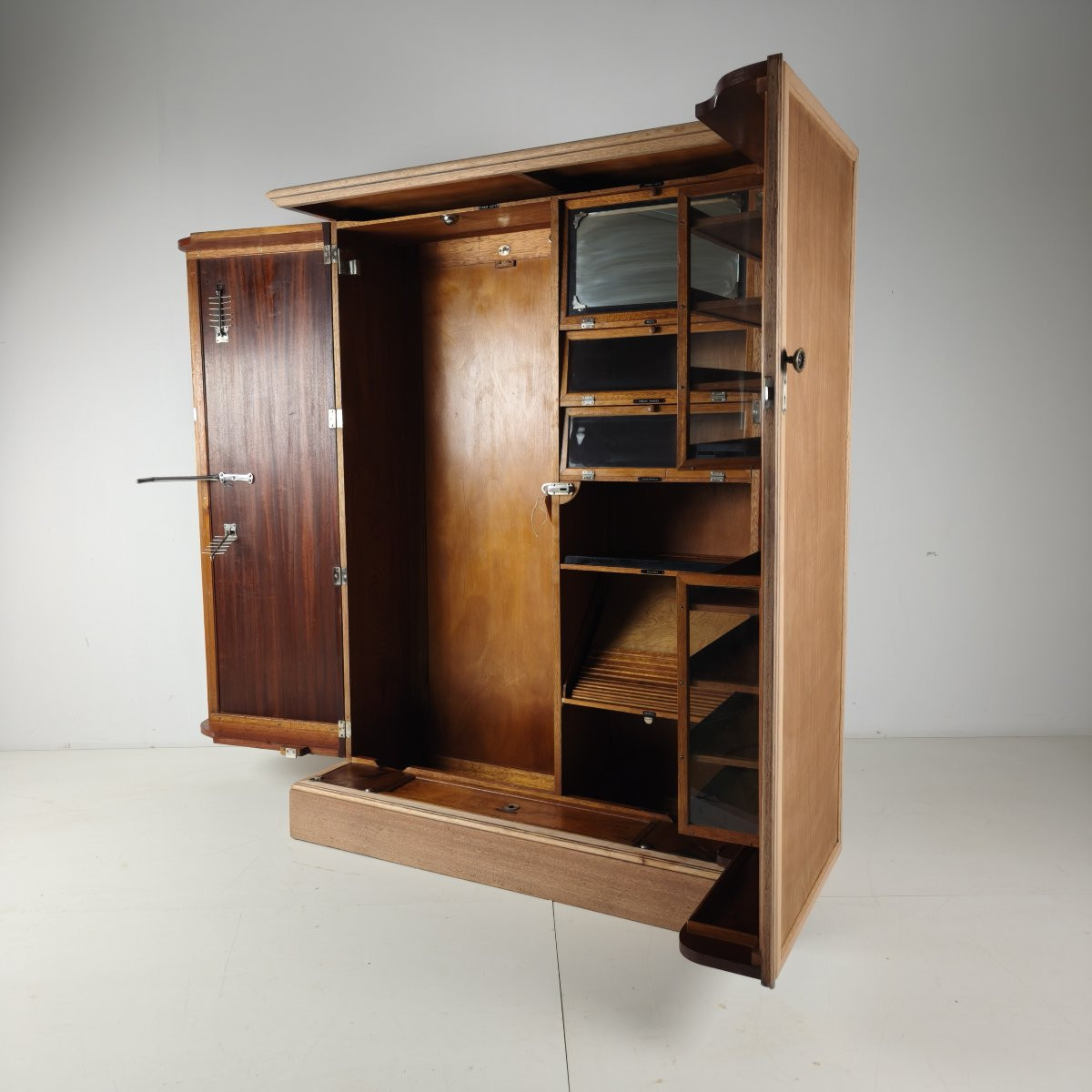 Armoire pour homme Compactom Ltd des années 1920, en chêne clair-photo-2