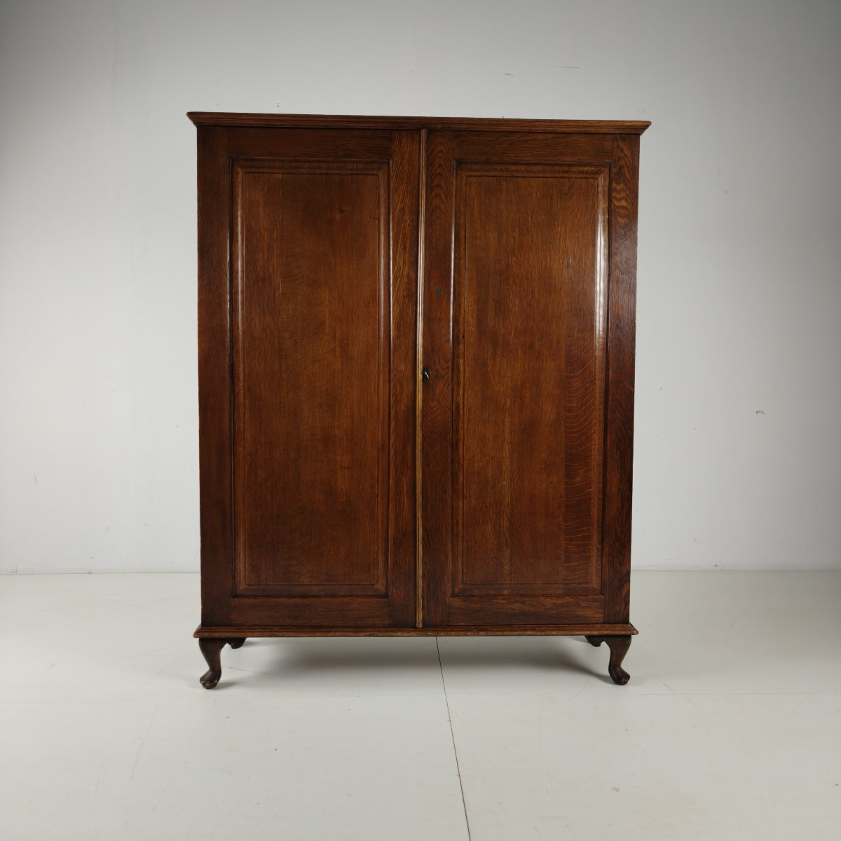 Early 20th Century Art Deco Cabinet By Innovation Ingenuities Ltd.-photo-4