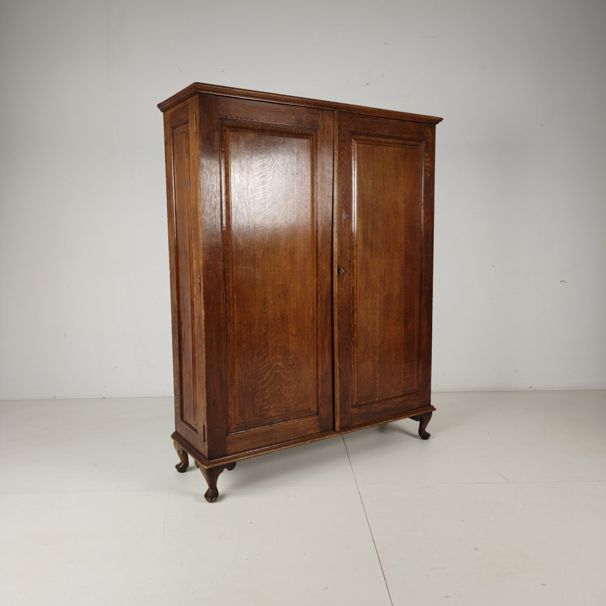Early 20th Century Art Deco Cabinet By Innovation Ingenuities Ltd.-photo-1