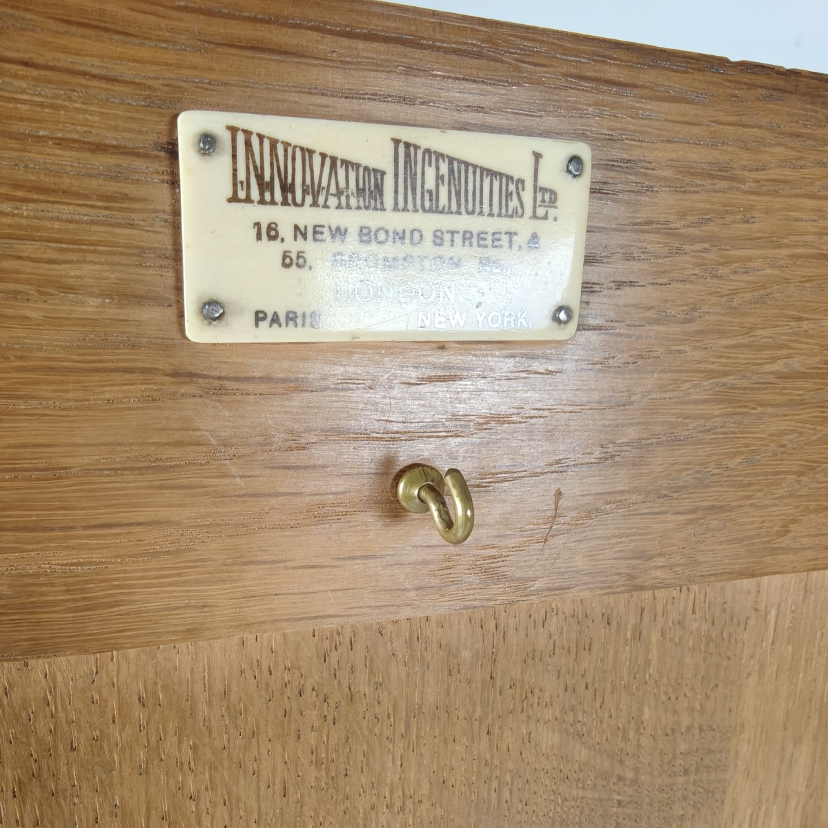 Armoire Art déco du début du XXe siècle par Innovation Ingenuities Ltd-photo-7