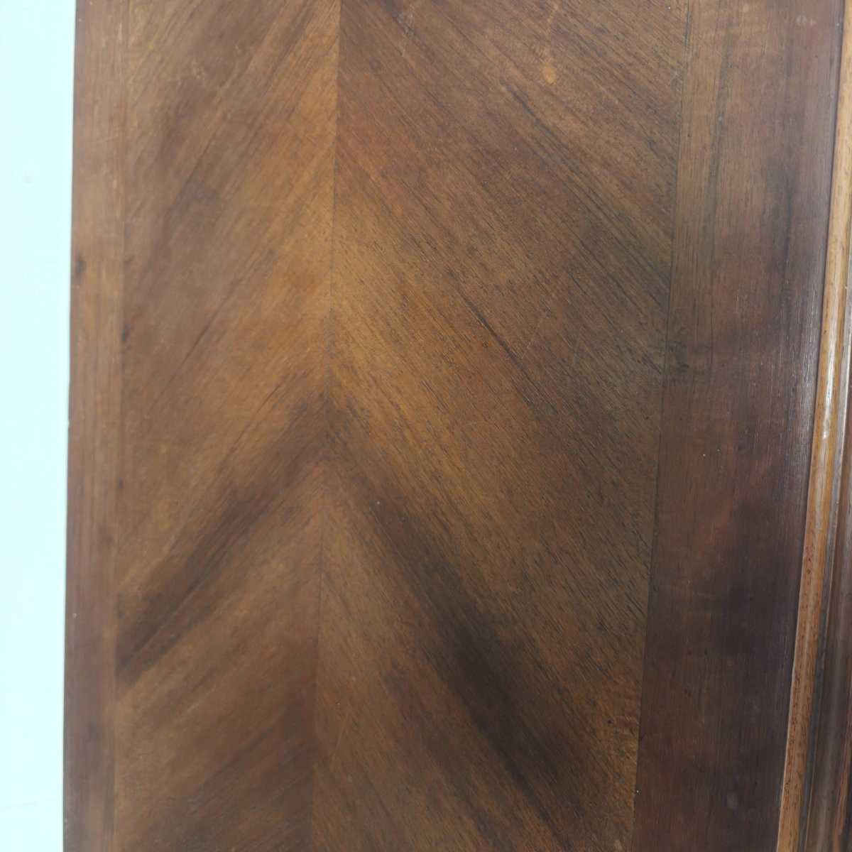 Armoire/penderie de style Louis XV français en bois sculpté avec portes miroir-photo-5