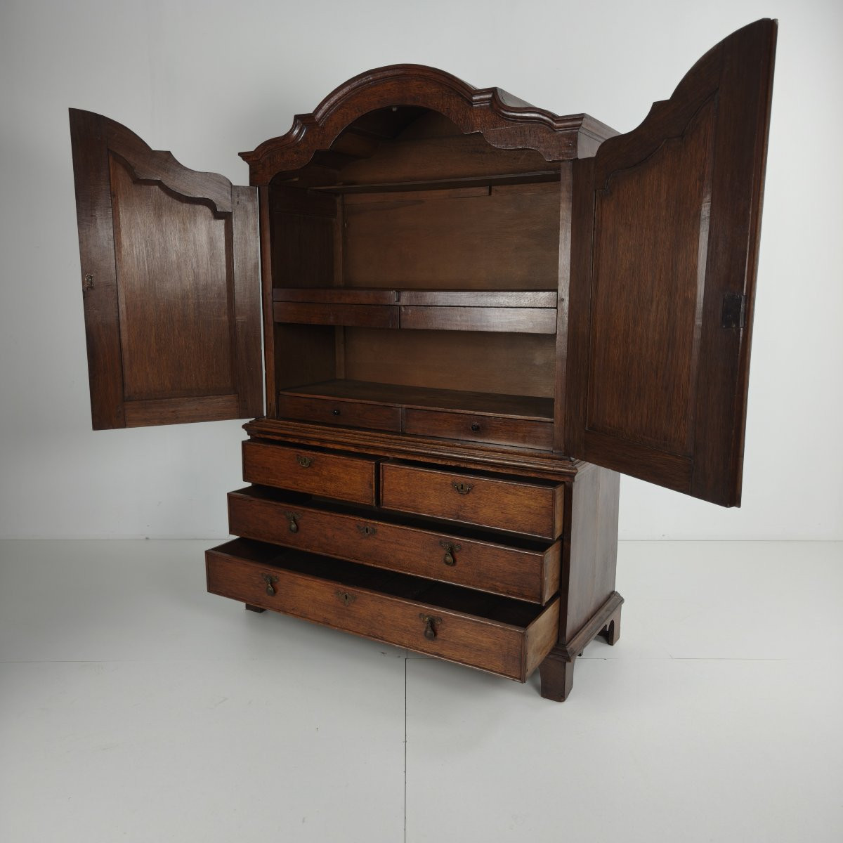 18th Century Dutch Oak Cabinet - Luierkabinet-photo-7